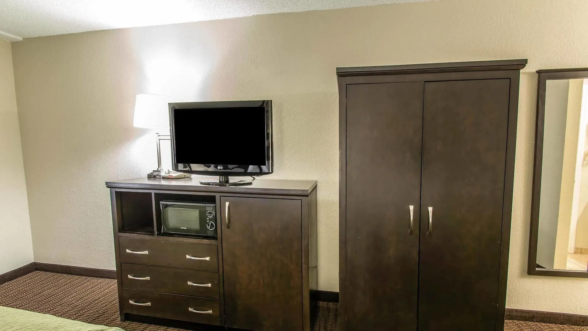 Quality Inn Daytona Speedway - I-95 Daytona Beach Hotel