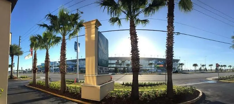 *** Hotel Quality Inn Daytona Speedway - I-95 Daytona Beach USA
